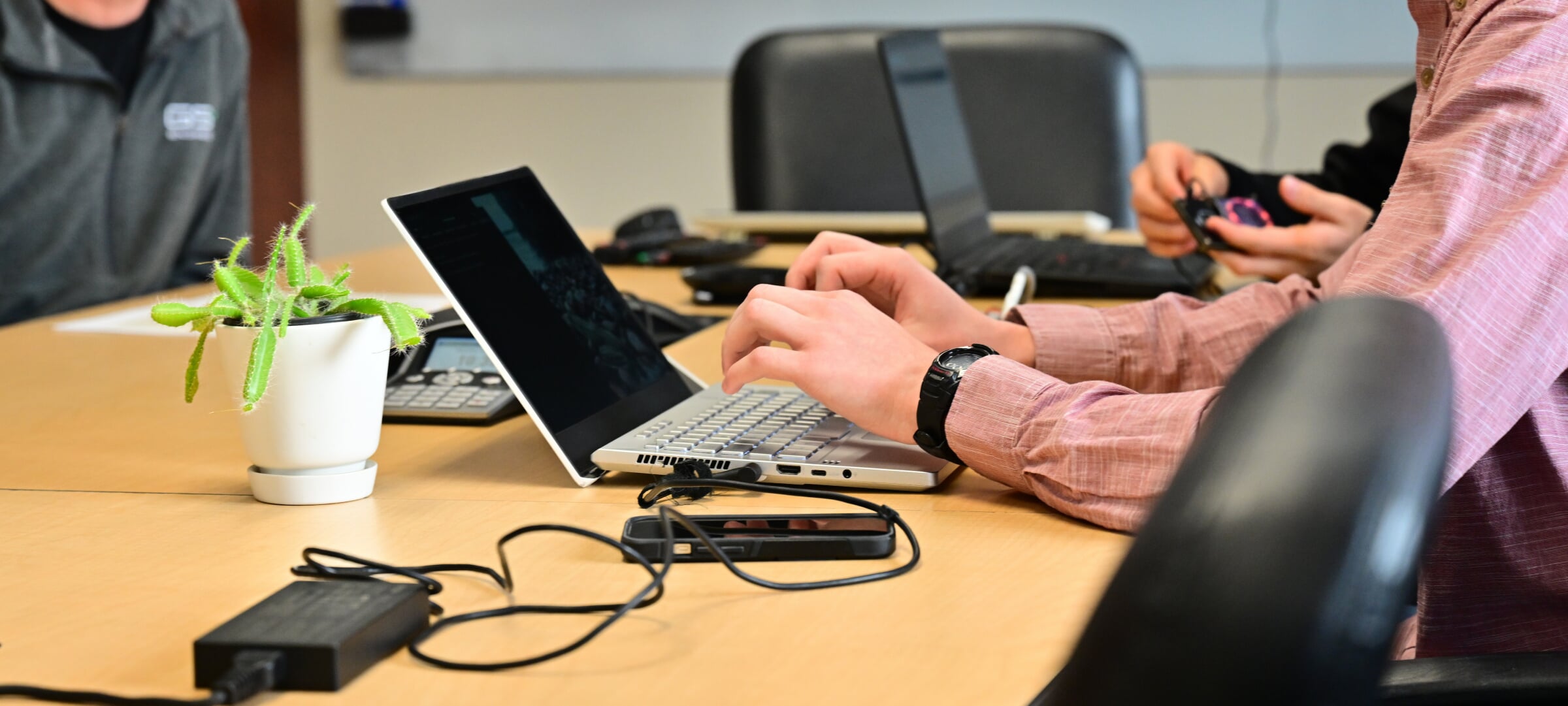 Candidate preparing for a cybersecurity interview